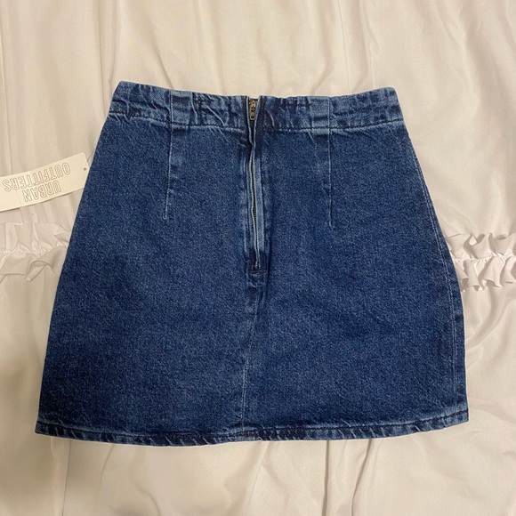 urban outfitters denim mini skirt - Picture 2 of 3